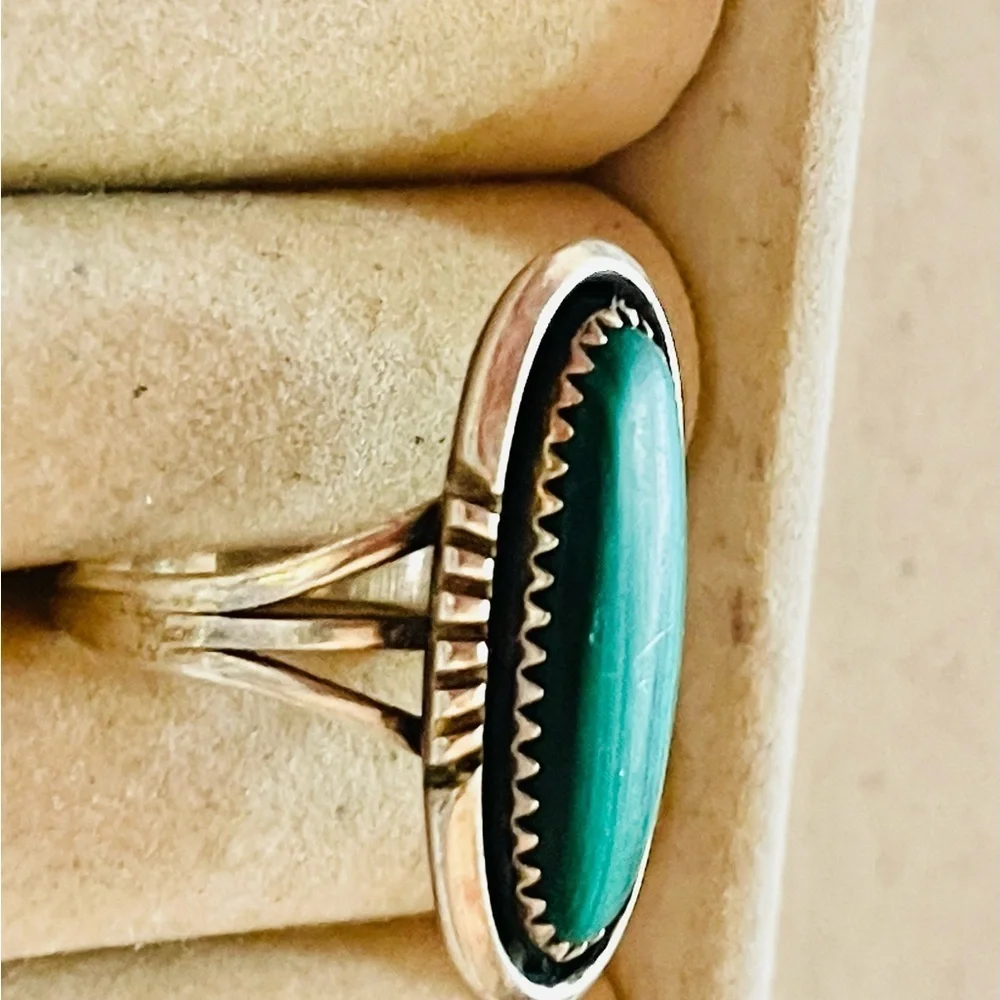 VTG Native American Navajo Sterling Silver Malachite Ring Sz 8 8 G Signed